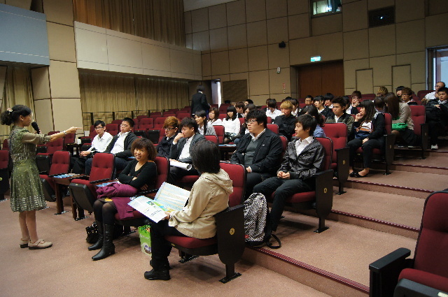 2011/11/11貿易與物流系列實務參訪(台北港)圖片