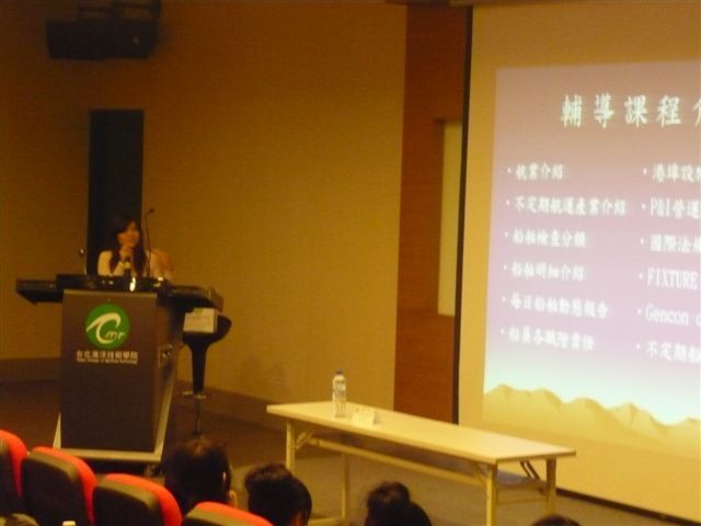 生涯輔導 與 就業講座圖片